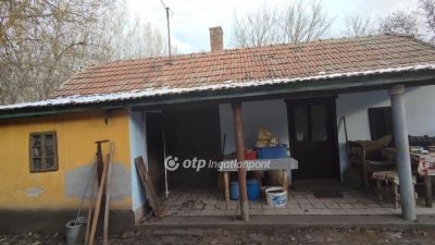 Eladó családi ház Jászberény
