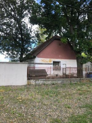 Eladó lakóövezeti telek Kunszentmiklós
