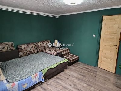 Eladó családi ház Tápióbicske