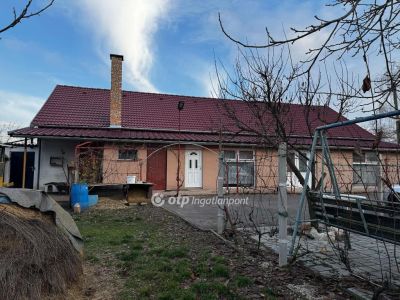 Eladó családi ház Hosszúpályi