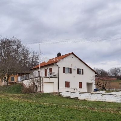 Eladó családi ház Véménd