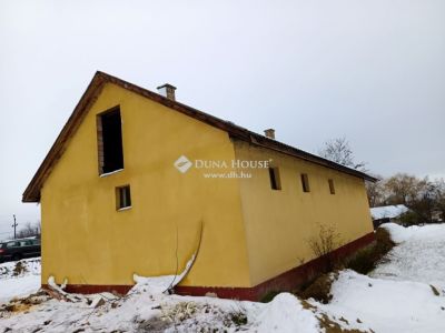 Eladó családi ház Farmos