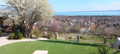 Eladó külterületi telek Balatonfüred
