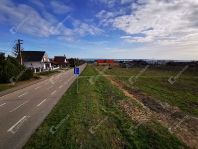 Eladó lakóövezeti telek Alsóörs