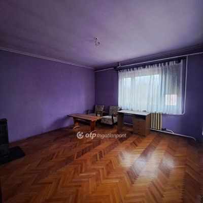 Eladó családi ház Füzesabony