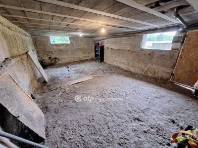 Eladó családi ház Tiszakécske