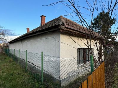 Eladó családi ház Poroszló
