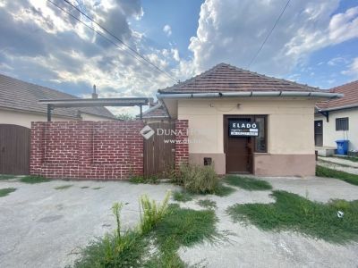 Eladó családi ház Sajószentpéter