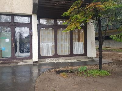 Eladó lakás Szekszárd