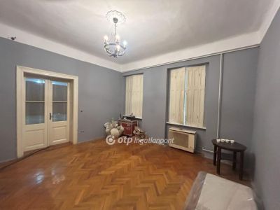 Eladó házrész Nagykőrös
