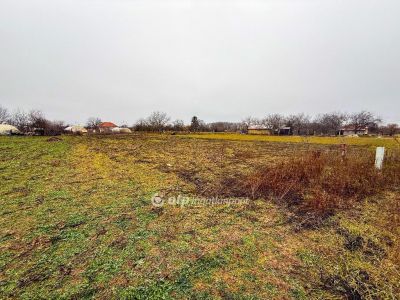 Eladó nyaraló Nagykőrös