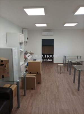 Kiadó egyéb iroda Komló