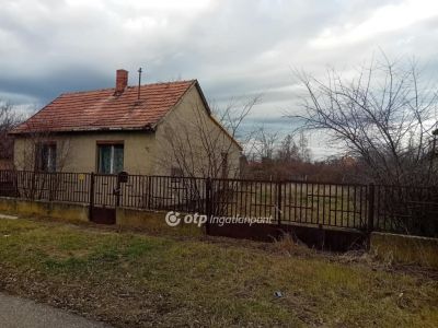 Eladó családi ház Biharkeresztes