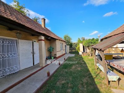 Eladó családi ház Encs