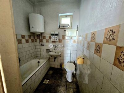 Eladó családi ház Geresdlak