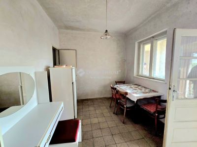 Eladó családi ház Geresdlak