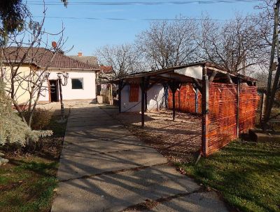 Eladó családi ház Diósd