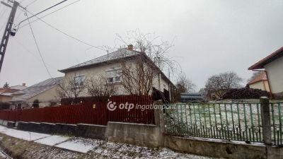 Eladó családi ház Cered