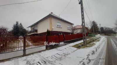 Eladó családi ház Cered