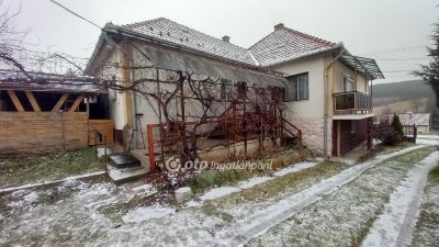 Eladó családi ház Cered