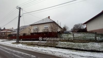 Eladó családi ház Cered