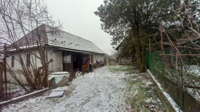Eladó családi ház Cered