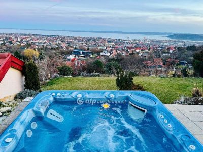 Eladó családi ház Balatonfüred