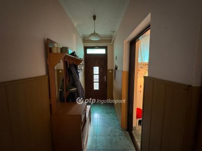 Eladó családi ház Demecser