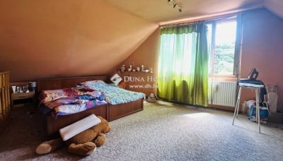 Eladó családi ház Kesztölc