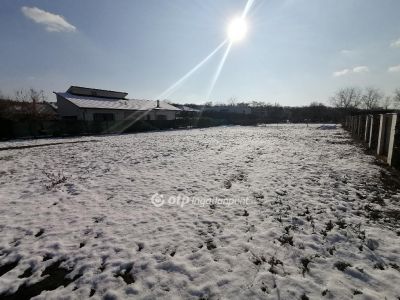 Eladó lakóövezeti telek Debrecen