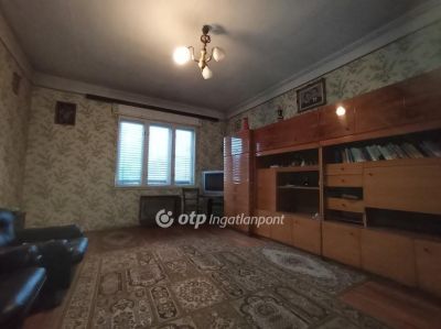 Eladó családi ház Hatvan