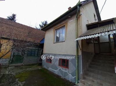 Eladó családi ház Hatvan