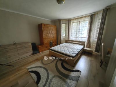 Eladó családi ház Kunmadaras