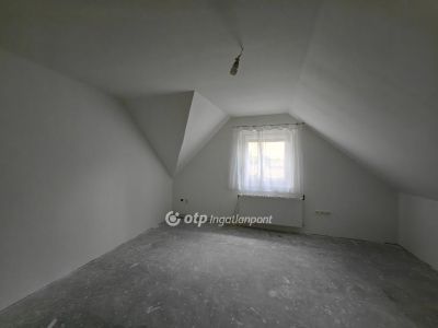 Eladó családi ház Kunmadaras