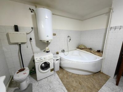 Eladó családi ház Kunmadaras