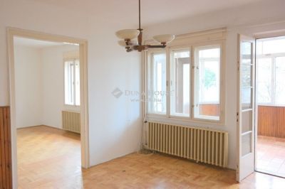 Eladó családi ház Budapest