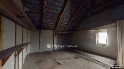 Eladó családi ház Tiszakeszi