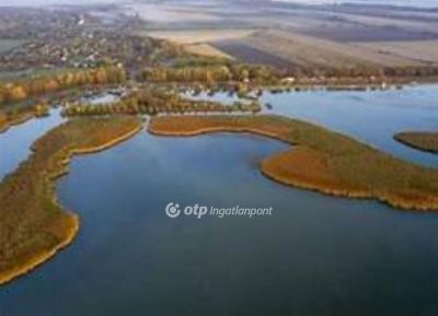 Eladó lakóövezeti telek Sarud