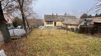 Eladó lakóövezeti telek Szentendre