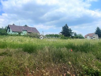 Eladó üdülőövezeti telek Szentendre
