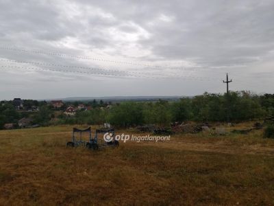 Eladó lakóövezeti telek Fonyód