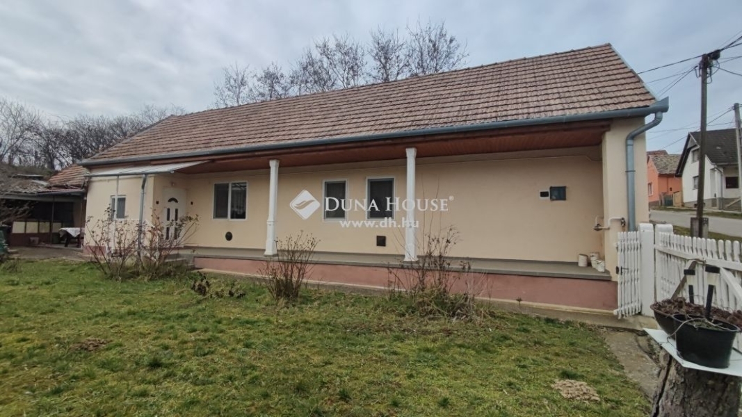 Eladó családi ház Himesháza