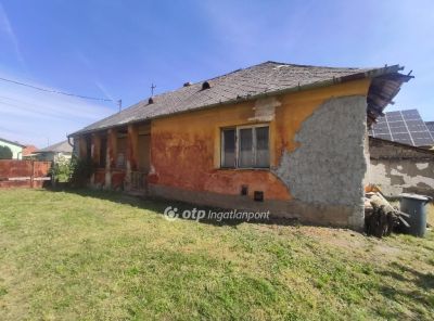Eladó családi ház Mezőkövesd