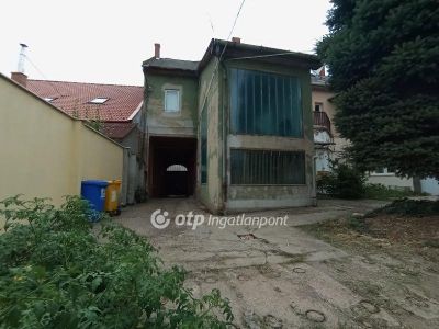 Eladó lakás Gyöngyös