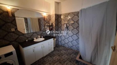 Eladó családi ház Budapest