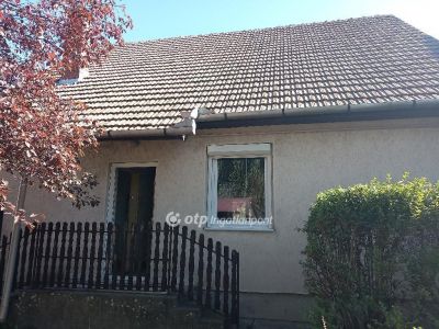 Eladó családi ház Tarnaörs