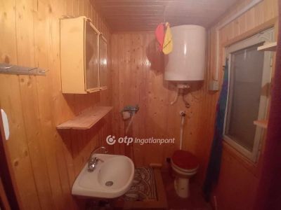 Eladó nyaraló Tóalmás