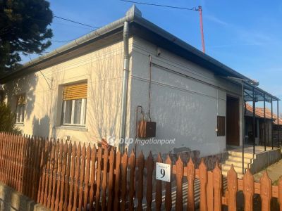 Eladó családi ház Tápiógyörgye