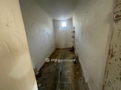 Eladó családi ház Csongrád