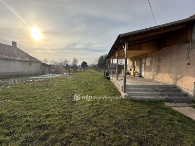 Eladó családi ház Szikszó